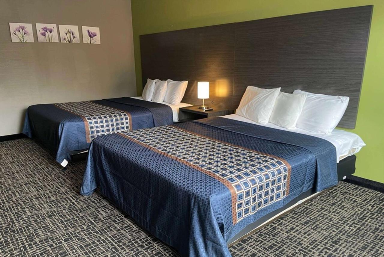 Wingate By Wyndham George Hotel