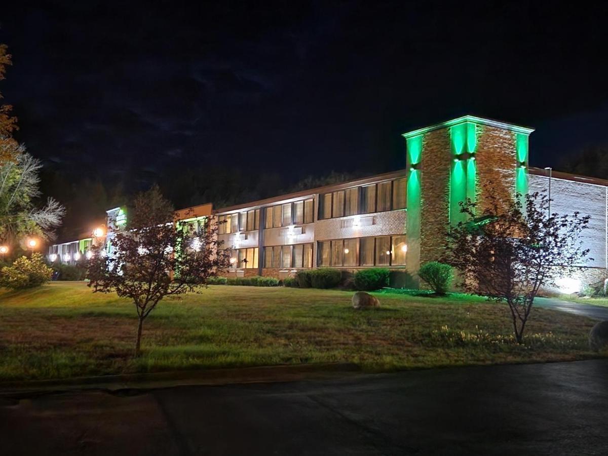 Hotel Wingate By Wyndham George 2*