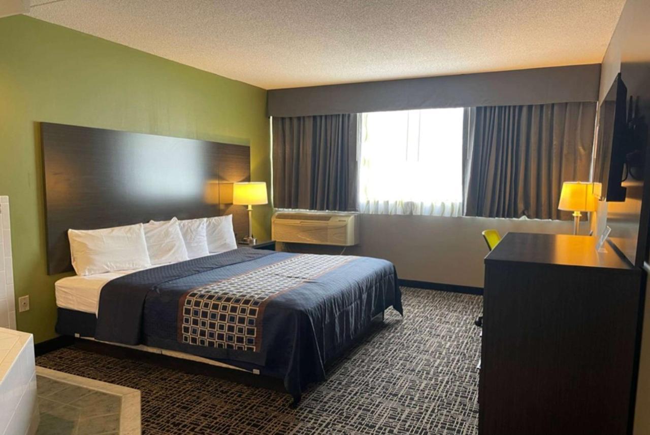 Wingate By Wyndham George Lake George